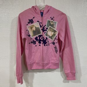 Young Justin Bieber Photo Hoodie Youth Size 14-16 22 in LONG 16 in PIT to PIT